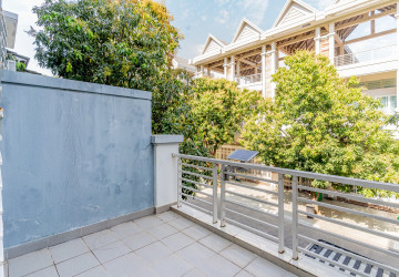 4 Bedroom Linked Villa For Rent - Borey Peng Huoth, Russey Keo, Phnom Penh thumbnail