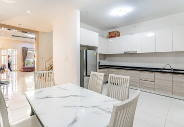 4 Bedroom Linked Villa For Rent - Borey Peng Huoth, Russey Keo, Phnom Penh thumbnail