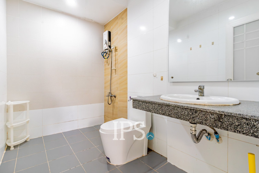 4 Bedroom Linked Villa For Rent - Borey Peng Huoth, Russey Keo, Phnom Penh