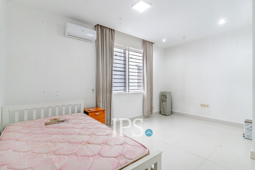4 Bedroom Linked Villa For Rent - Borey Peng Huoth, Russey Keo, Phnom Penh