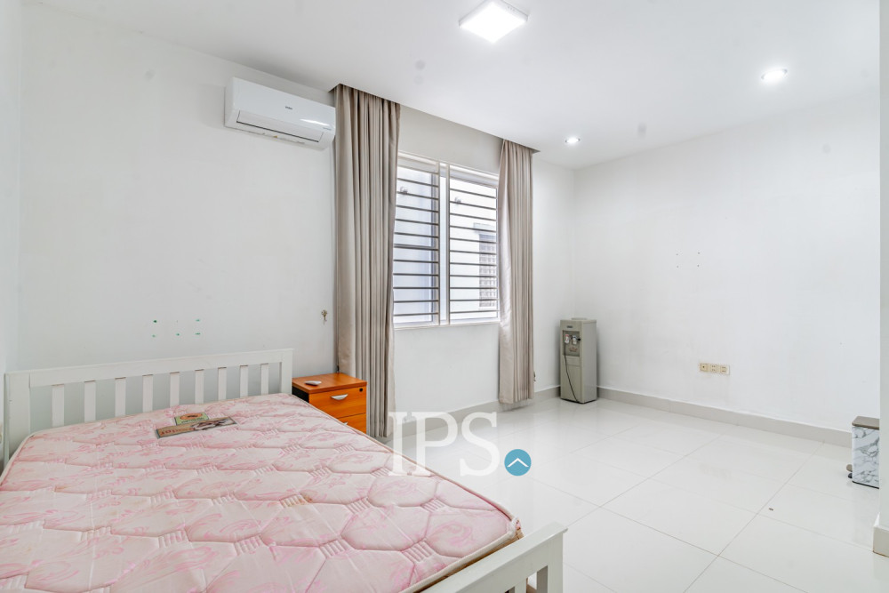 4 Bedroom Linked Villa For Rent - Borey Peng Huoth, Russey Keo, Phnom Penh - Image 9 4 Bedroom Linked Villa For Rent - Borey Peng Huoth, Russey Keo, Phnom Penh - Image 9