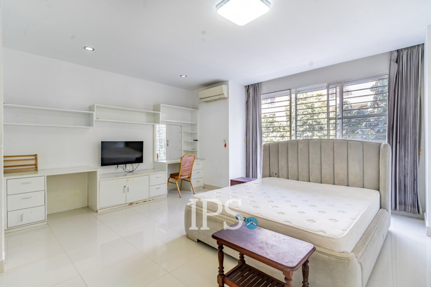 4 Bedroom Linked Villa For Rent - Borey Peng Huoth, Russey Keo, Phnom Penh