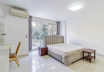 4 Bedroom Linked Villa For Rent - Borey Peng Huoth, Russey Keo, Phnom Penh thumbnail