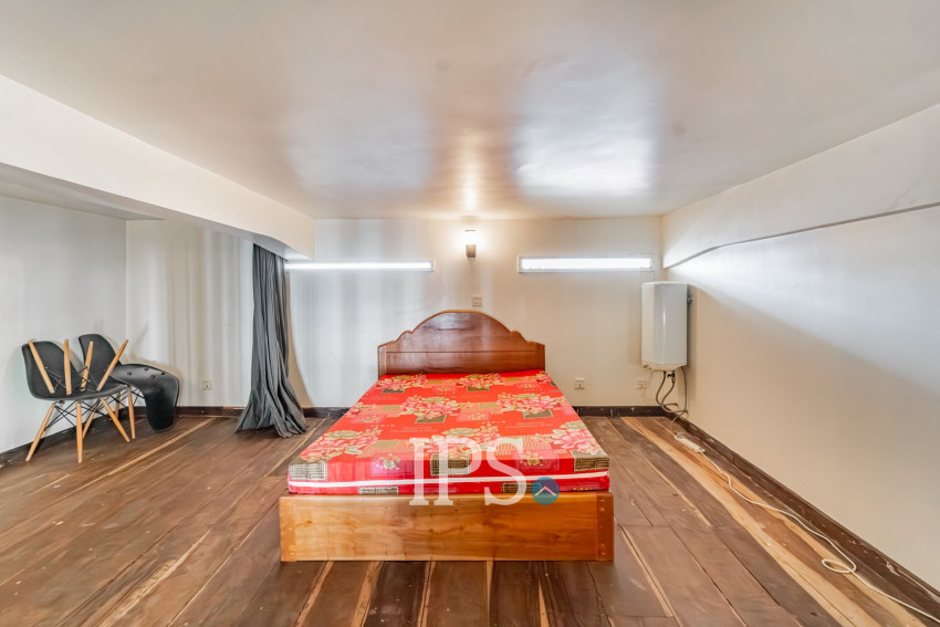 Renovated Duplex 2 Bedroom Apartment For Rent - Srah Chork, Phnom Penh