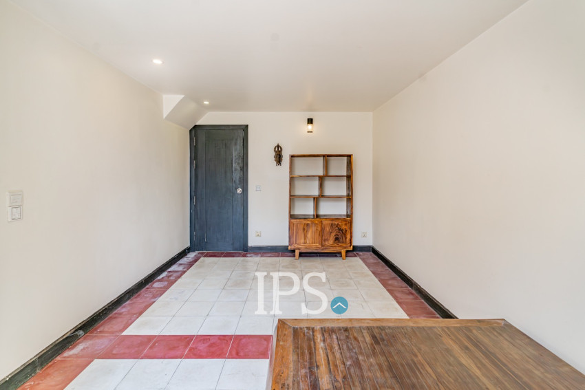 Renovated Duplex 2 Bedroom Apartment For Rent - Srah Chork, Phnom Penh