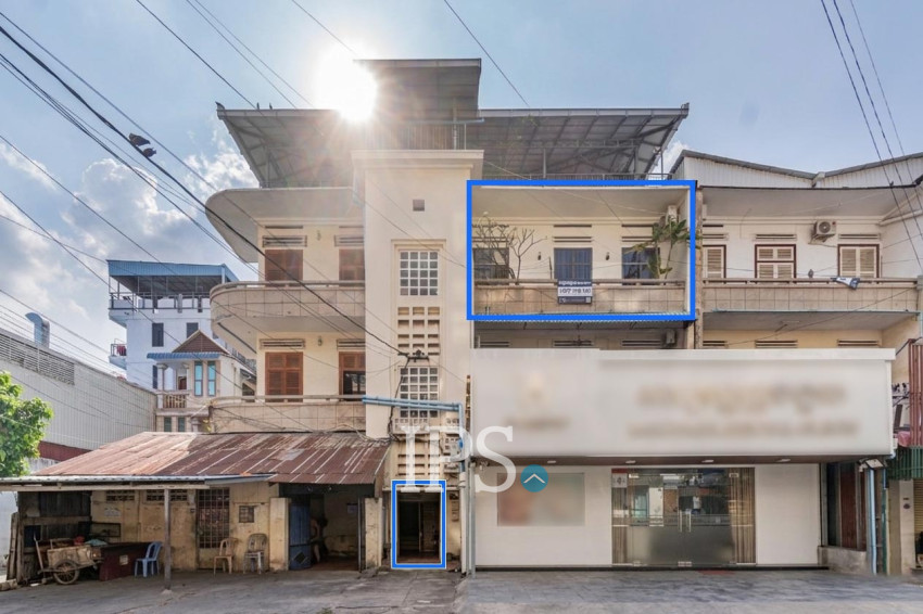 Renovated Duplex 2 Bedroom Apartment For Rent - Srah Chork, Phnom Penh