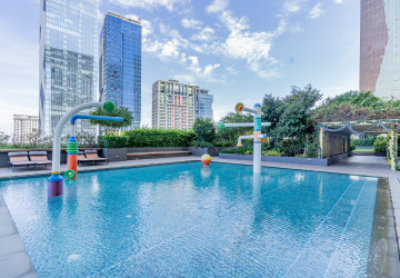 3 Bedroom Condo For Rent - The Peak, Tonle Bassac, Phnom Penh thumbnail