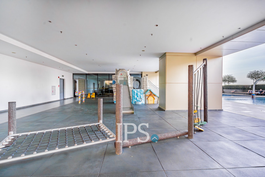 3 Bedroom Condo For Rent - The Peak, Tonle Bassac, Phnom Penh