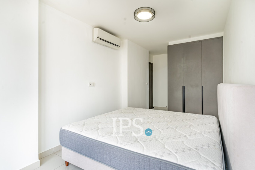 3 Bedroom Condo For Rent - The Peak, Tonle Bassac, Phnom Penh