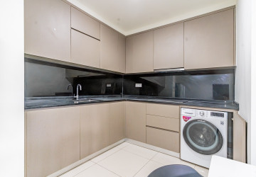 3 Bedroom Condo For Rent - The Peak, Tonle Bassac, Phnom Penh thumbnail