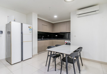 3 Bedroom Condo For Rent - The Peak, Tonle Bassac, Phnom Penh thumbnail