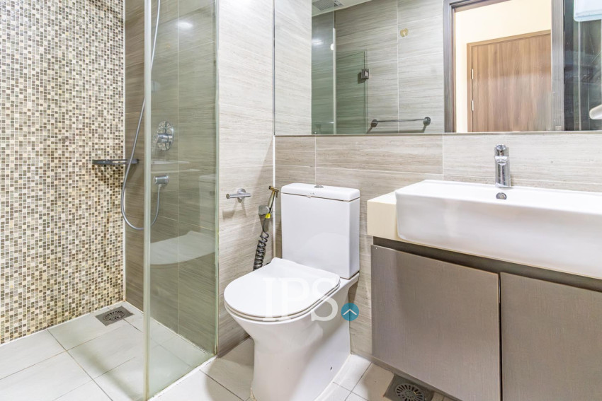 3 Bedroom Condo For Rent - The Peak, Tonle Bassac, Phnom Penh