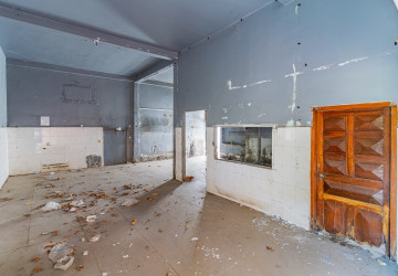 864 Sqm Commercial Land For Rent - BKK2, Phnom Penh thumbnail