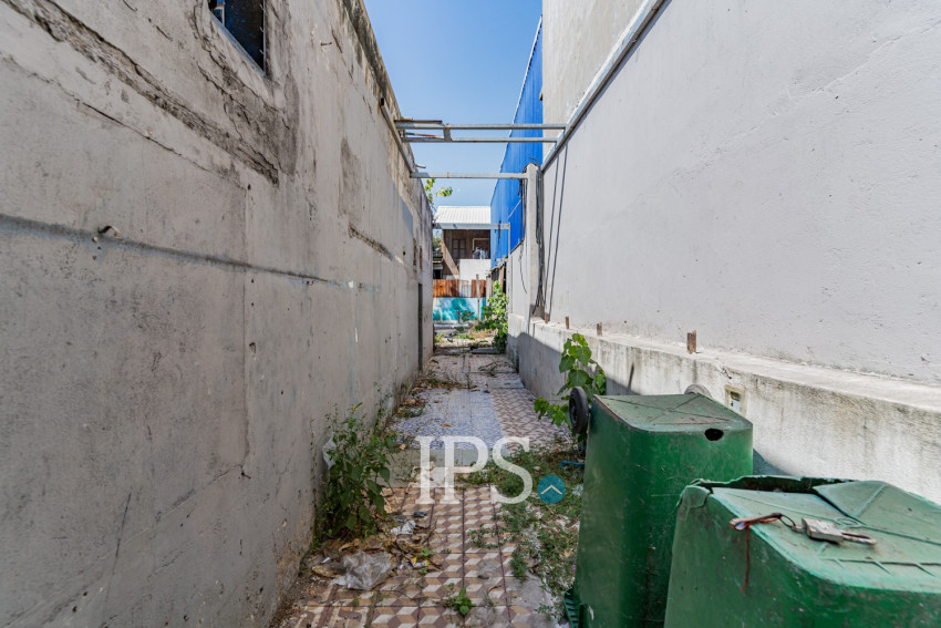 864 Sqm Commercial Land For Rent - BKK2, Phnom Penh