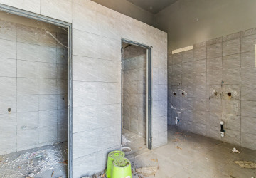 864 Sqm Commercial Land For Rent - BKK2, Phnom Penh thumbnail