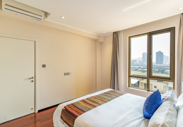 1 Bedroom Serviced Apartment For Rent - One Park, Srah Chork, Phnom Penh thumbnail