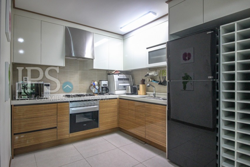 1 Bedroom Condo For rent - De Castle Royal, BKK1, Phnom Penh