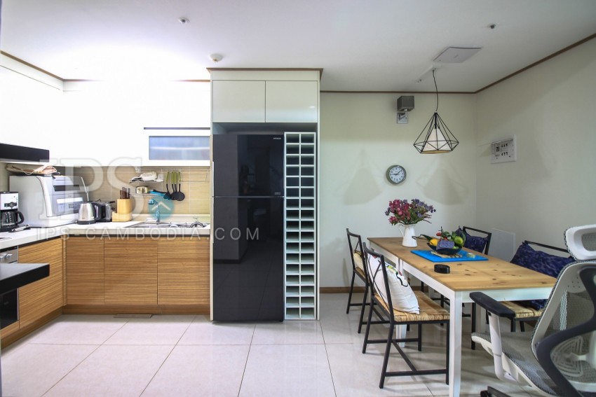 1 Bedroom Condo For rent - De Castle Royal, BKK1, Phnom Penh