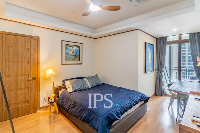 1 Bedroom Condo For Rent - De Castle Royal, BKK1, Phnom Penh