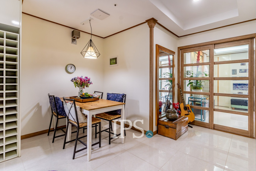 1 Bedroom Condo For Rent - De Castle Royal, BKK1, Phnom Penh