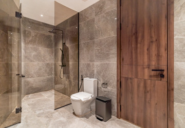 3 Bedroom Serviced Penthouse For Rent - Toul Kork, Phnom Penh thumbnail