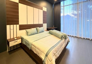 4 Bedroom Luxury Villa For Rent - Svay Dangkum, Siem Reap thumbnail