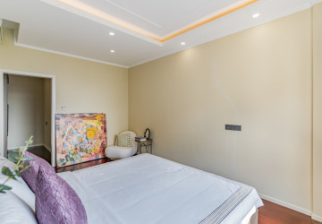 2 Bedroom Serviced Apartment For Rent - One Park, Srah Chork, Phnom Penh thumbnail