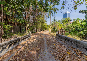 1,384 Sqm Residential Land For Sale - Chroy Changvar, Pnom Penh thumbnail
