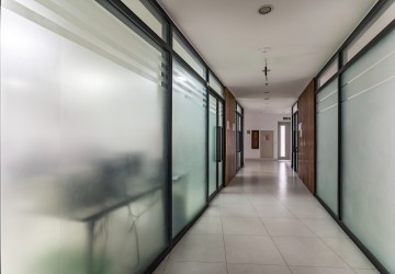 85 Sqm Office Space For Rent - Beoung Raing, Phnom Penh thumbnail