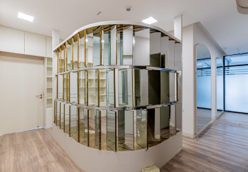 85 Sqm Office Space For Rent - Beoung Raing, Phnom Penh thumbnail