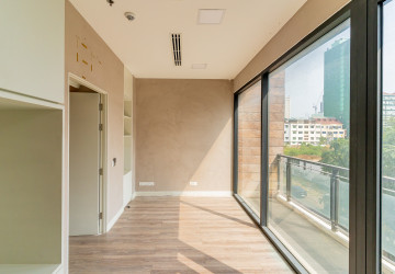 85 Sqm Office Space For Rent - Beoung Raing, Phnom Penh thumbnail