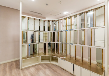 85 Sqm Office Space For Rent - Beoung Raing, Phnom Penh thumbnail