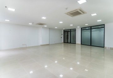 60 Sqm Office Space For Rent - Beoung Raing, Phnom Penh thumbnail