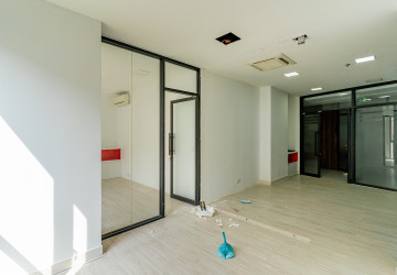 60 Sqm Office Space For Rent - Beoung Raing, Phnom Penh thumbnail