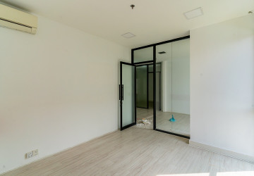 60 Sqm Office Space For Rent - Beoung Raing, Phnom Penh thumbnail