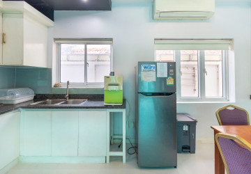 6 Bedroom Villa For Rent - Melbourne Residence, Sra Ngae, Siem Reap thumbnail