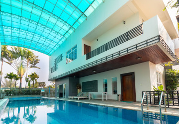 6 Bedroom Villa For Rent - Melbourne Residence, Sra Ngae, Siem Reap thumbnail
