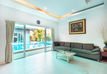 6 Bedroom Villa For Rent - Melbourne Residence, Sra Ngae, Siem Reap thumbnail