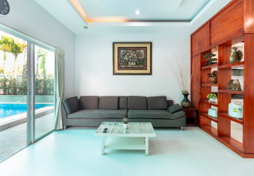 6 Bedroom Villa For Rent - Melbourne Residence, Sra Ngae, Siem Reap thumbnail