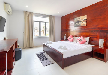 6 Bedroom Villa For Rent - Melbourne Residence, Sra Ngae, Siem Reap thumbnail