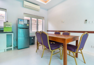 6 Bedroom Villa For Rent - Melbourne Residence, Sra Ngae, Siem Reap thumbnail