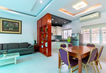 6 Bedroom Villa For Rent - Melbourne Residence, Sra Ngae, Siem Reap thumbnail