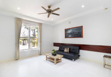 6 Bedroom Villa For Rent - Melbourne Residence, Sra Ngae, Siem Reap thumbnail