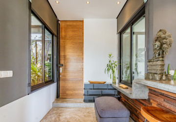 1 Bedroom Serviced Apartment For Rent - Tonle Bassac, Phnom Penh thumbnail