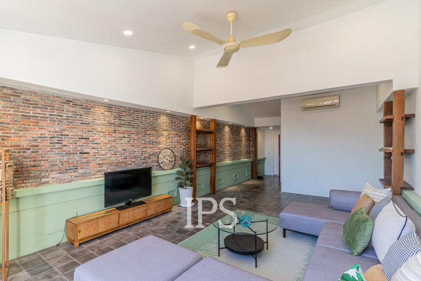 Renovated 3 Bedroom Apartment For Sale - Psar Chas, Phnom Penh