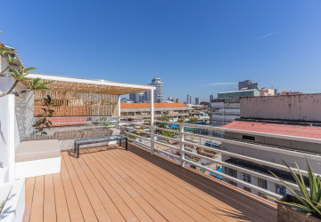 Renovated 3 Bedroom Apartment For Sale - Psar Chas, Phnom Penh thumbnail