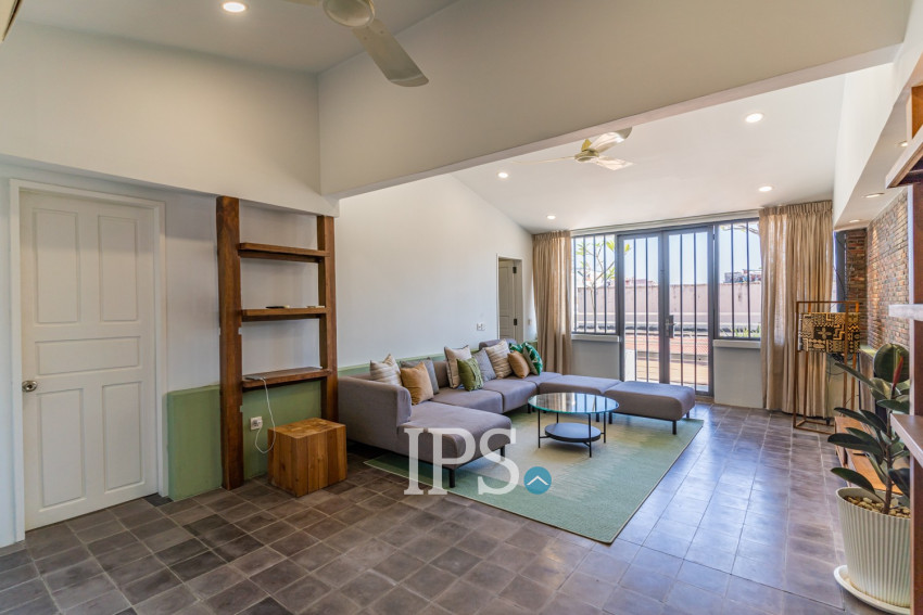 Renovated 3 Bedroom Apartment For Sale - Psar Chas, Phnom Penh