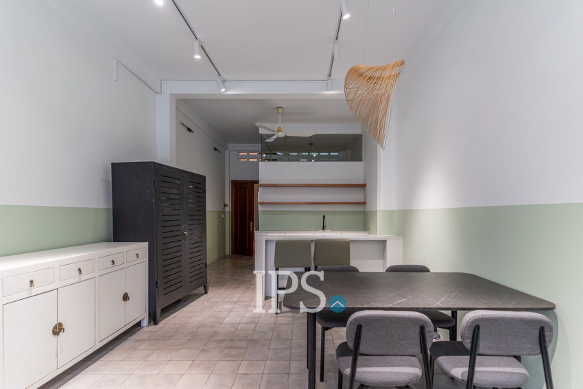 Renovated 3 Bedroom Apartment For Sale - Psar Chas, Phnom Penh