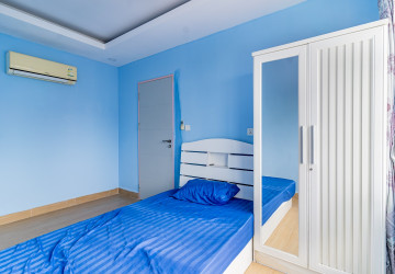 10th Floor 2 Bedroom Condo For Sale - L Residence, BKK3, Phnom Penh thumbnail