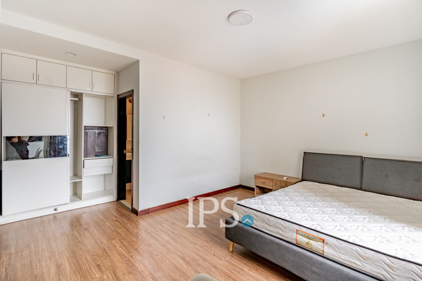 3 Bedroom Condo For Rent- Rose Condo, Tonle Bassac, Phnom Penh